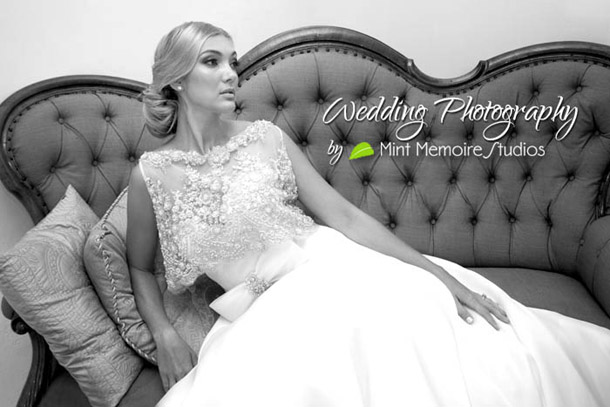 Bride Eli in sofa